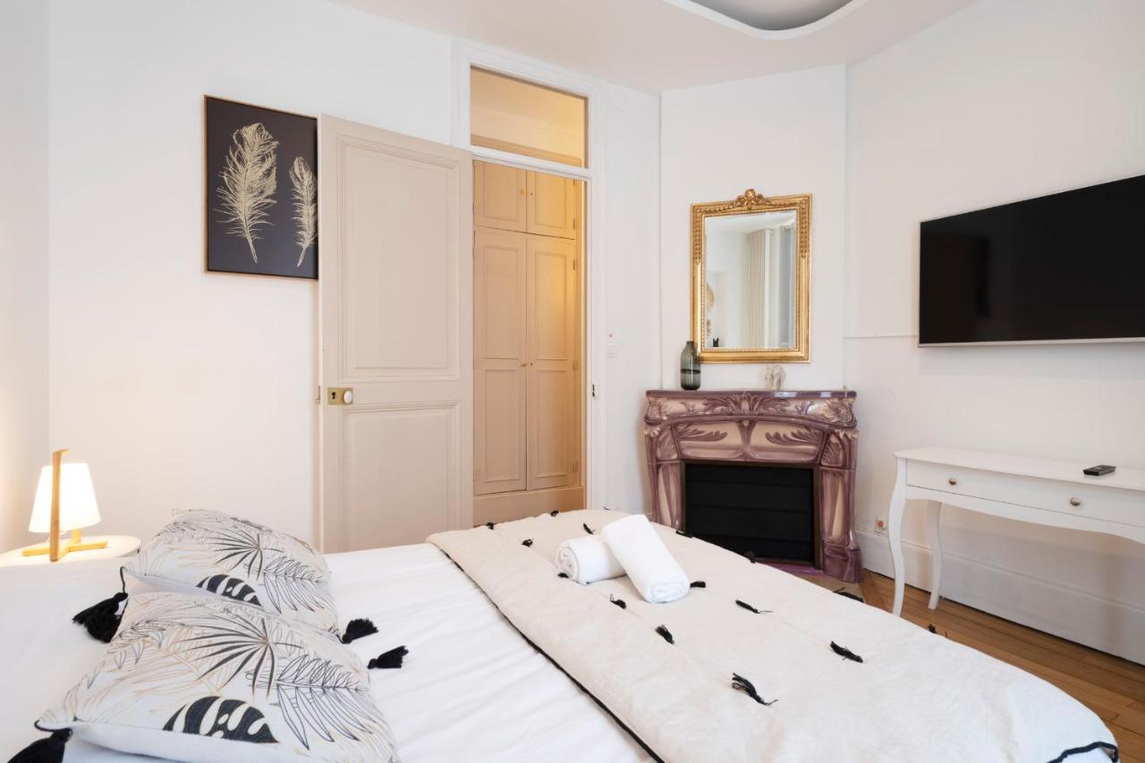 Luxe Poincare Lägenhet Nancy Exteriör bild